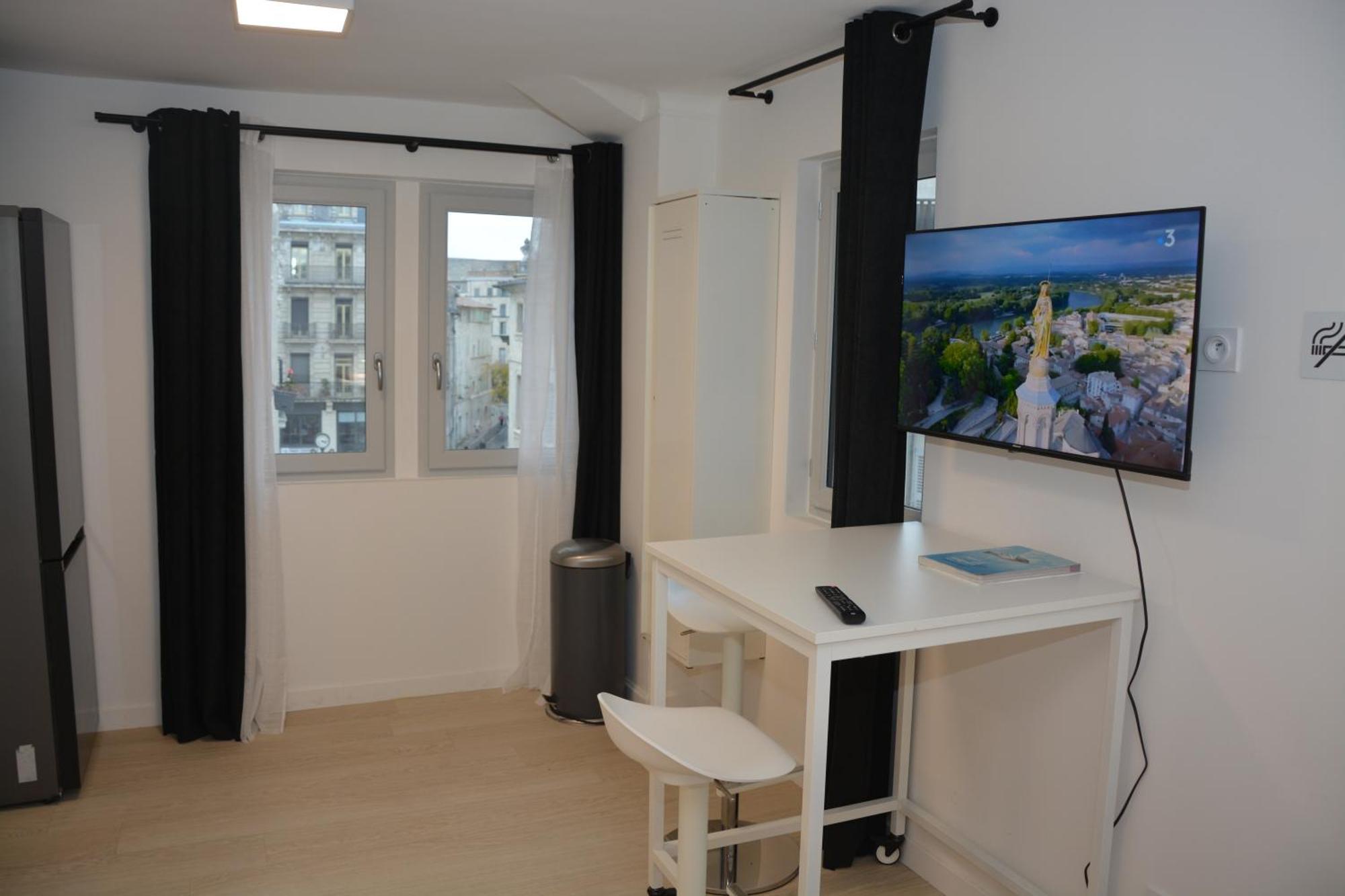 Maison Jacob - Hyper Centre - Maison Historique - Air Conditioning - Wifi Авиньон Екстериор снимка